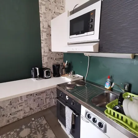 Stunning 2-bed In Sauna Facility شقة كوتكا